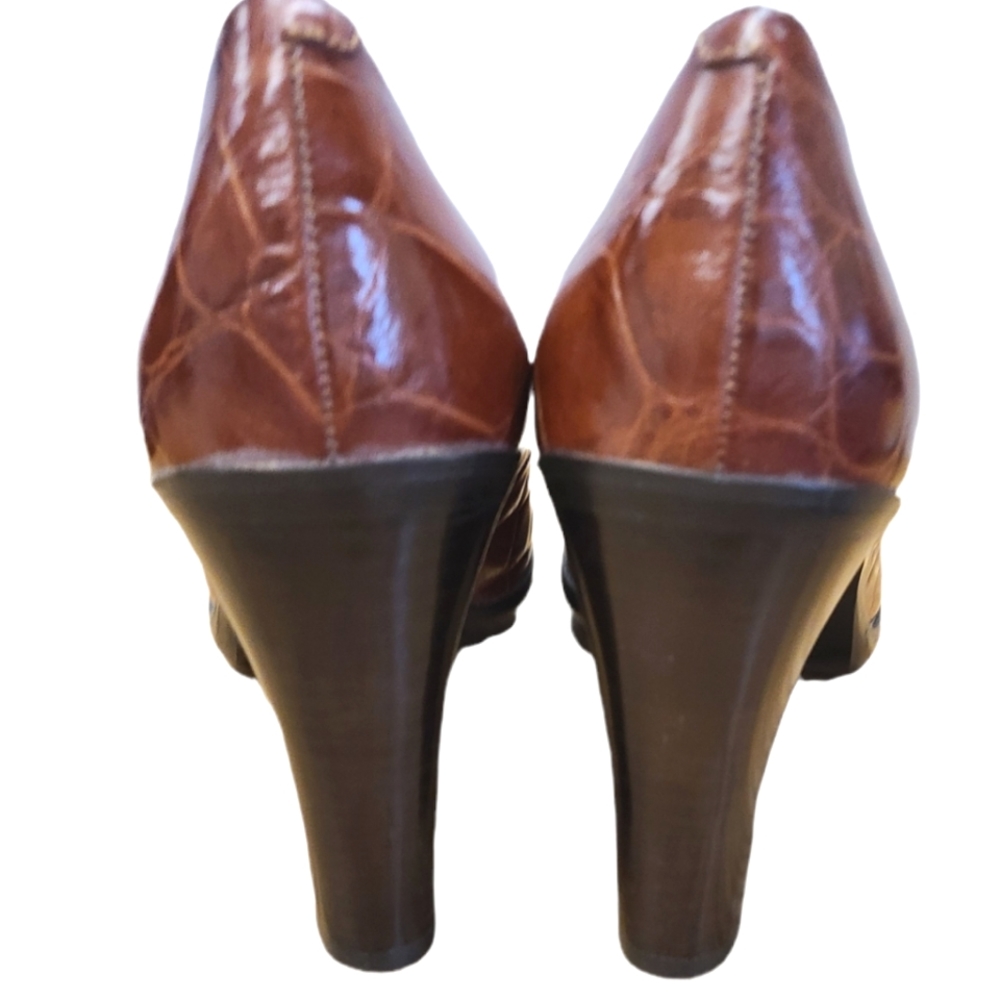 Nine West Tan Leather Block Heels size 8.5 - Picture 6 of 9